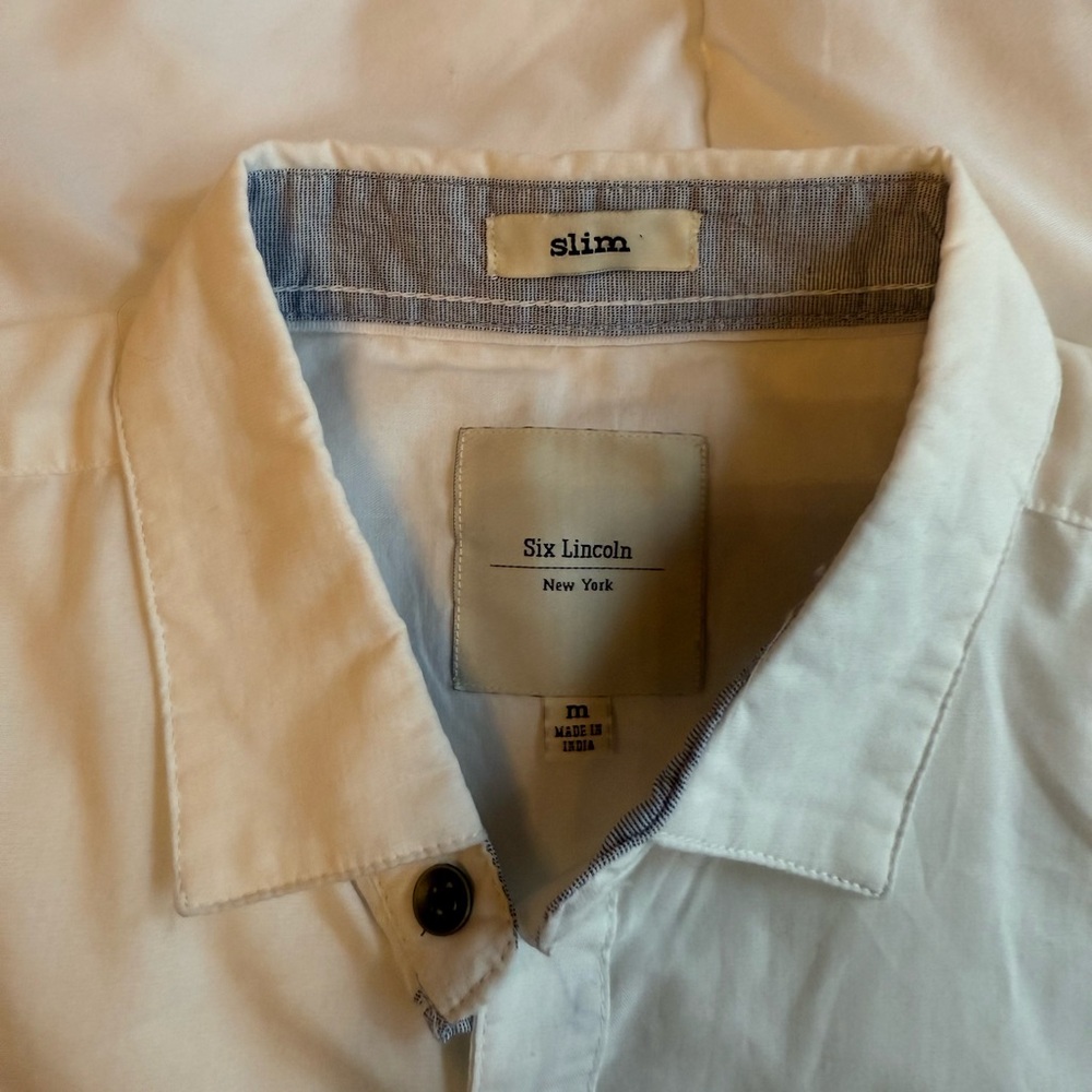 Men's White Button-Up Shirt - Picture 4 of 4